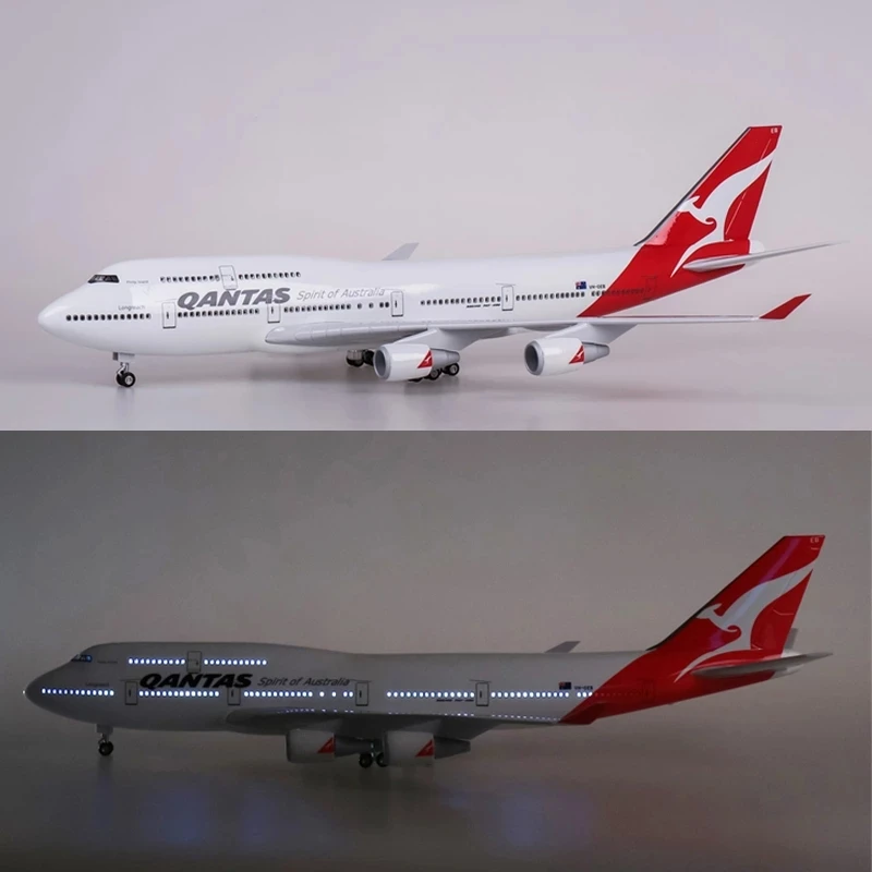 Qantas Airways 47CM 1:150 Scale 747 Boeing Model Aircraft LED Light Die-casting Machine Collected As A Gift By Aviation Enthusia