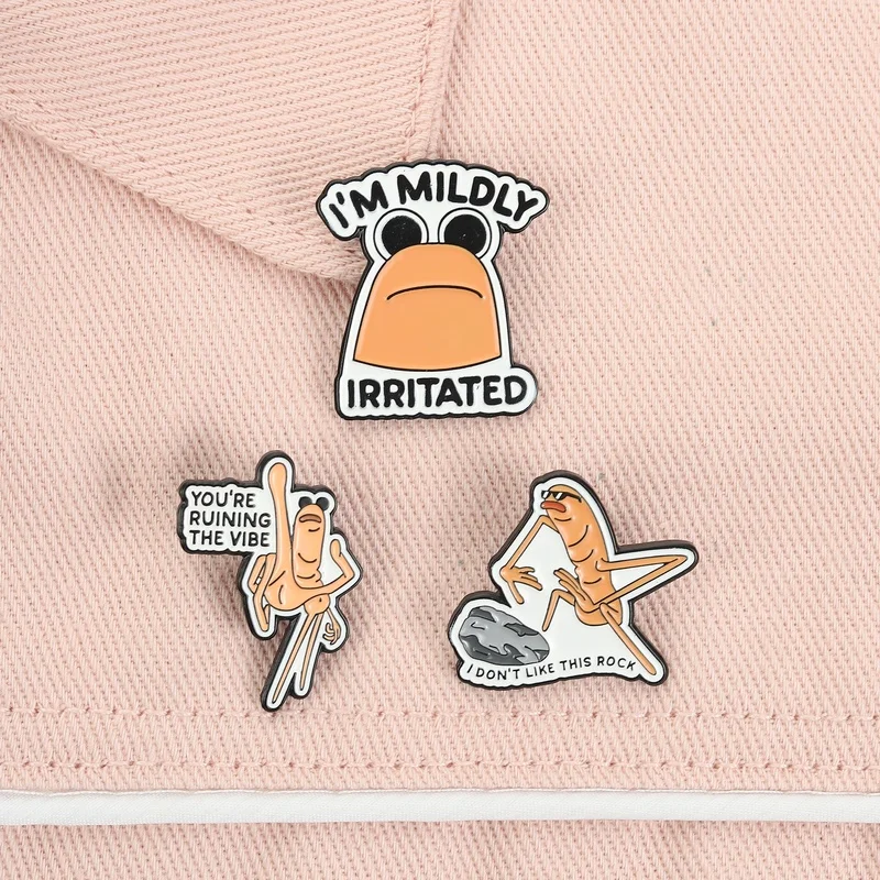 YOU'RE RUINING THE VIBE Cartoon animal quotes brooch, metal badge, creative English letters, versatile clothing brooch accessory