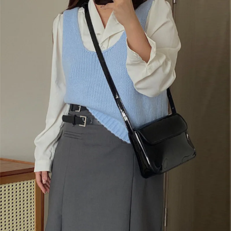 Women's Single Shoulder Crossbody Bag Underarm Bag New Trend Exquisite Gloss Patent Leather Fashionable and Versatile Retro
