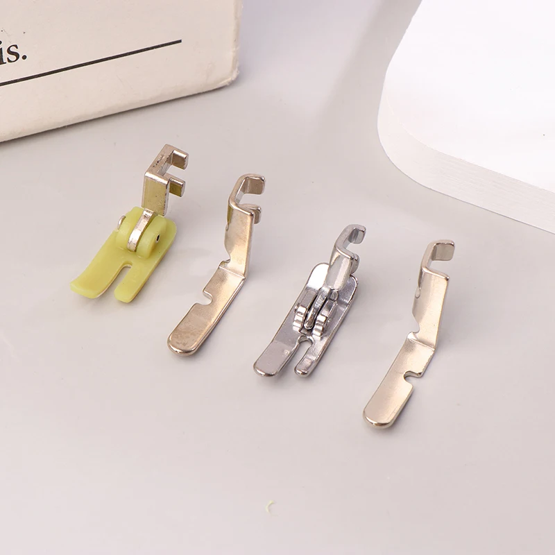 [4Pcs Old Sewing Machine Zipper Presser Foot Set (Iron Presser Foot, Plastic Presser Foot, Left Hole And Right Hole Single Side