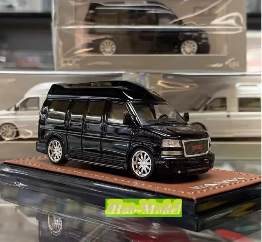 GOC 1:64 Per GMC SAVANA SUV In Lega di Metallo Pressofuso Modello di Auto Ragazzi Regali Di Compleanno Hobby Display Collezione Ornamenti Bianco/Nero