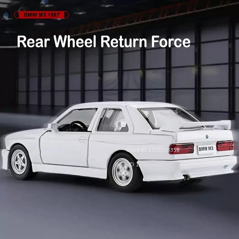 รถของเล่น BMW M3 รุ่นปี 1987 อัตราส่วน 1:36 ผลิตจากโลหะผสม แบบหล่อขึ้นรูป M4 CSL รถมินิ ประตูเปิดได้ ล้อแบบดึงกลับ ยางแบบยาง ของตกแต่ง ยานพาหนะ ของขวัญสำหรับเด็ก