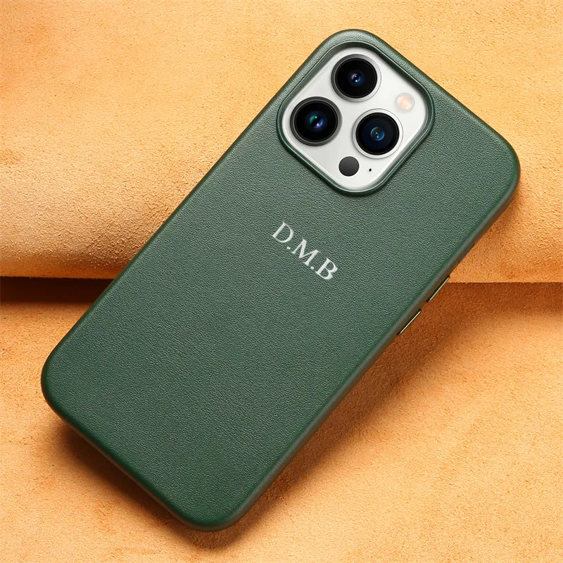 Personalizowane złote etui z inicjałami na iPhone 14 12 13 15 16 17 Pro Max 14 15 16 Plus Air, luksusowe skórzane etui PU z magnetycznym zamknięciem. — zdjęcie produktu 4