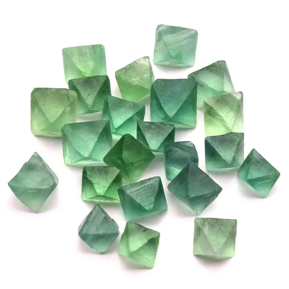 

2pcs/Lot Natural Stone Raw Green Fluorite Octahedron Crystal Stones Minerals Quartz Energy Spiritual Products Meditation Chakra