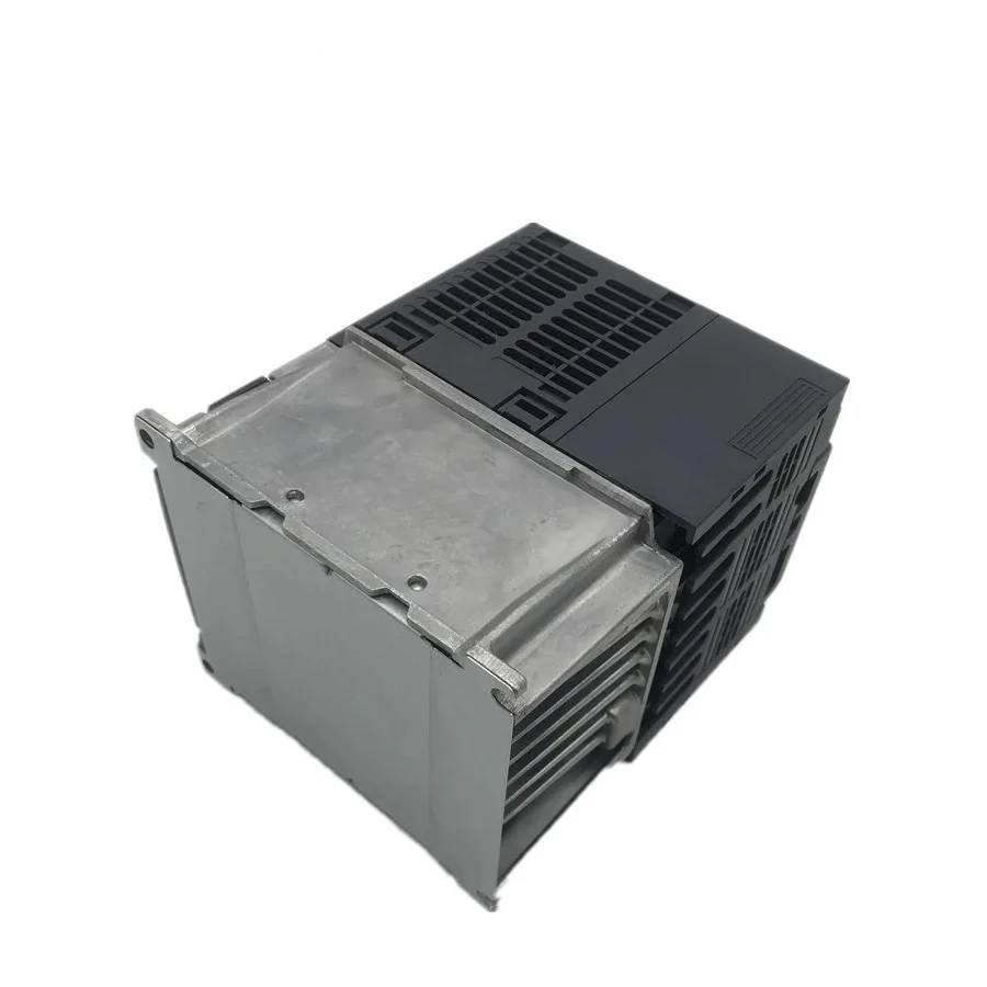 2025 Original Inverter 2.2KW FR-D740-2.2K-CHT D700