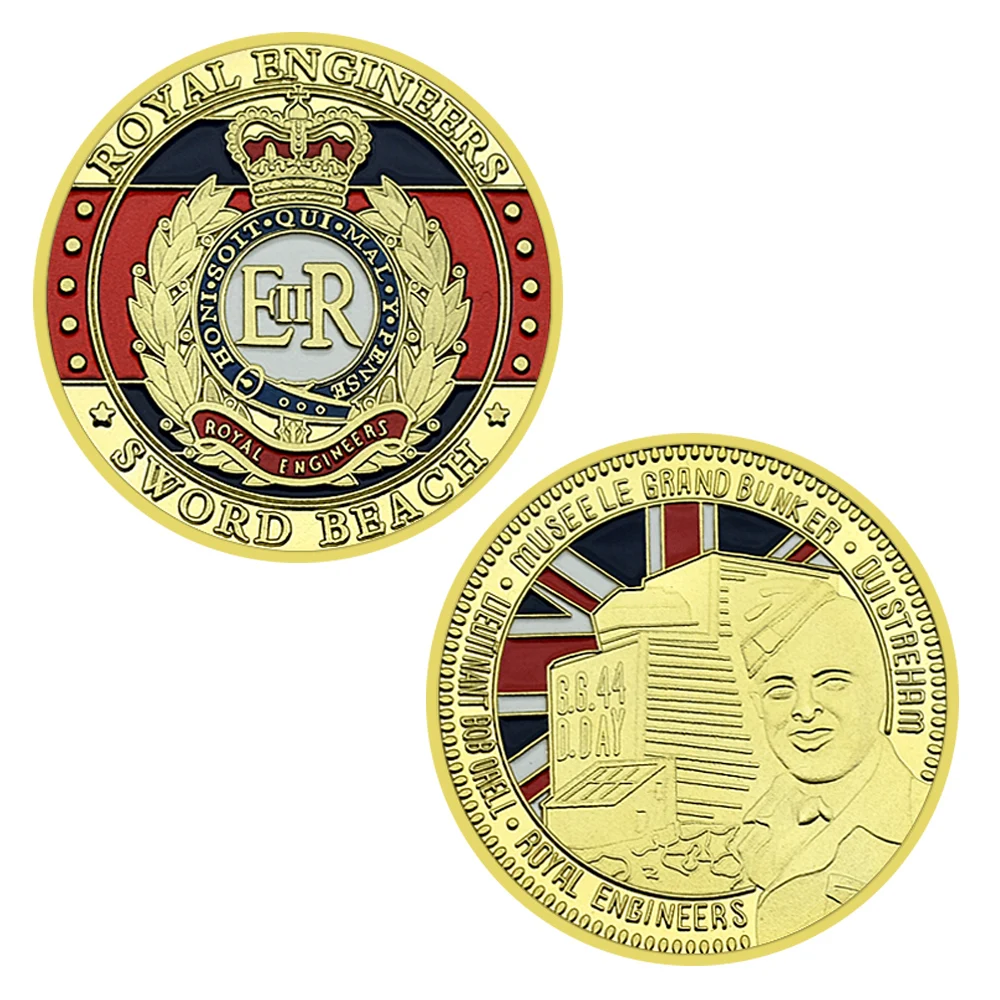 British Queen Elizabeth II Royal Gold Plated Commemorative Coin with Plastic Case Fan Collection Gift