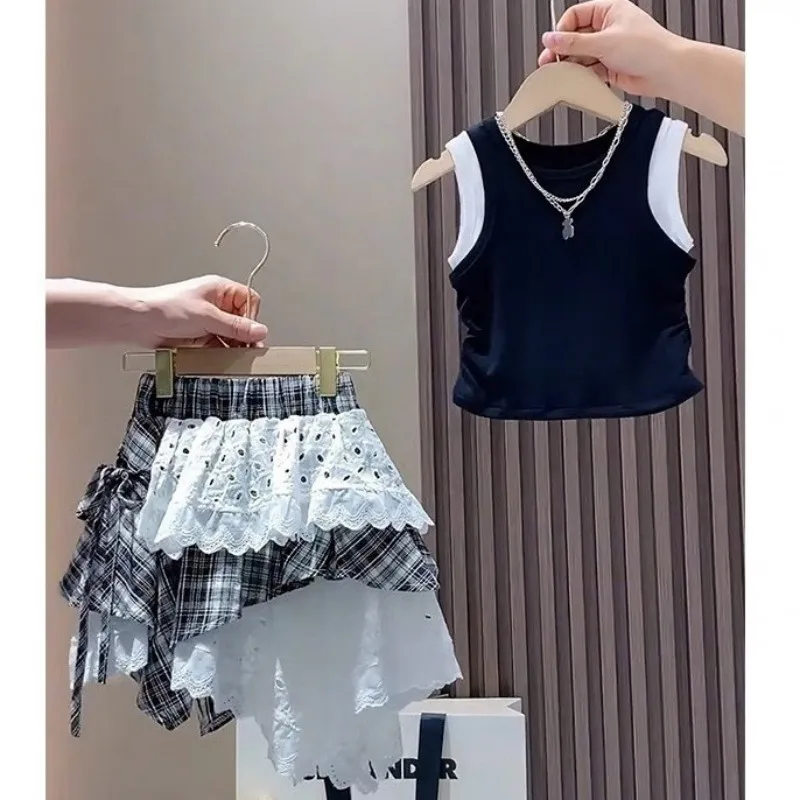 

Girls' Summer Irregular Short Skirt Set 2025 Middle and Large Children's New Top and Skirt Two Piece Set