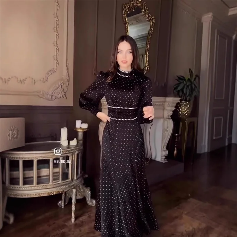 

Saudi Arabia Prom Dress Black Beige Dot Luxury Pearls Elegant High Neck Full Sleeve Long Robes Formal Pageant Party Evening Gown