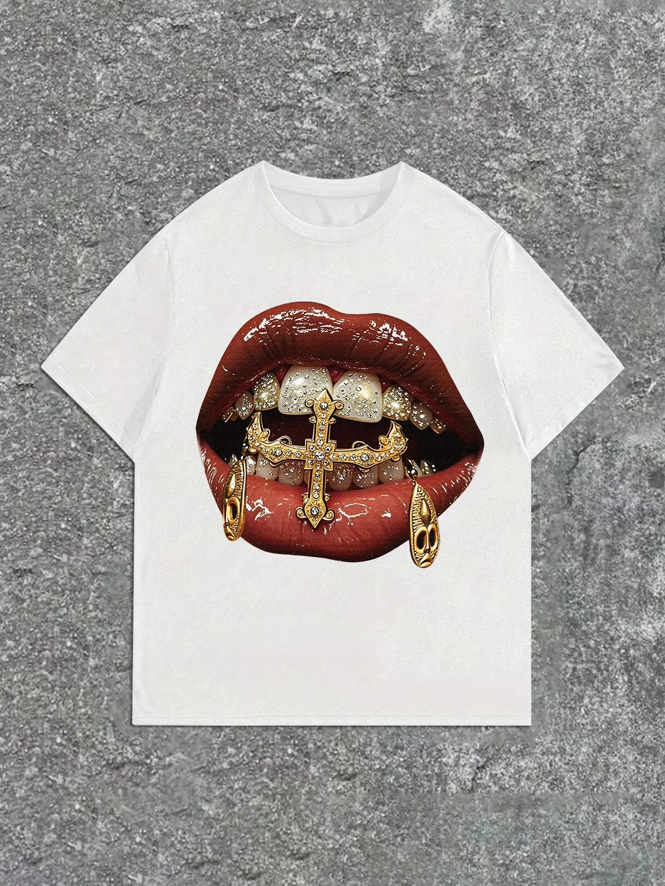 Vintage Gothic Apparel 2026 Golden Teeth Lips Harajuku T Shirt Rock High Street Casual Summer Short Sleeve Graphic Print Tees