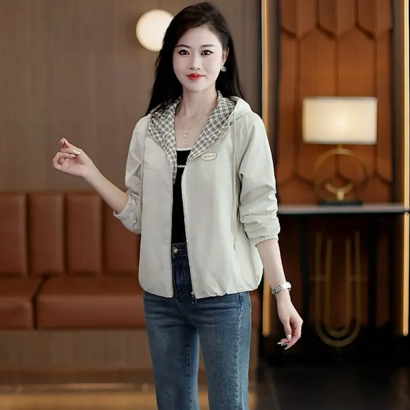 Women's Beige Reversible Hooded Jacket Plaid Lined Full Zip Long Sleeve Casual Short Coat for Spring Autumn