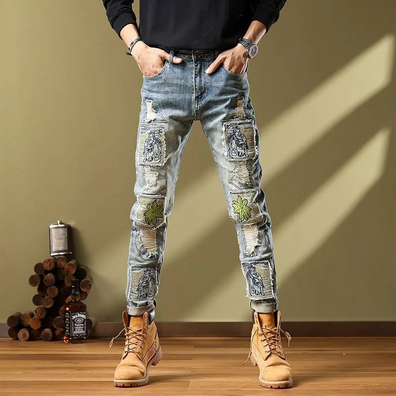 

2023 Embroidered Autumn/Winter Jeans Men's Slim Fit, Small Feet Pants Handsome Ripped Jeans Scraped Patch Trendy Pants