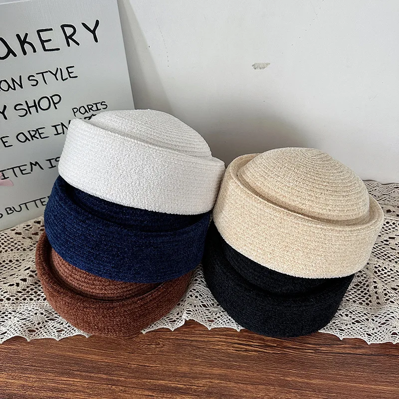 Herbst-Winter Neue Verdickte Einfarbige Chenille-Strickmützen für Damen und Herren im Retro-Königshof-Stil Elegante Kuppelmützen – Detail 1