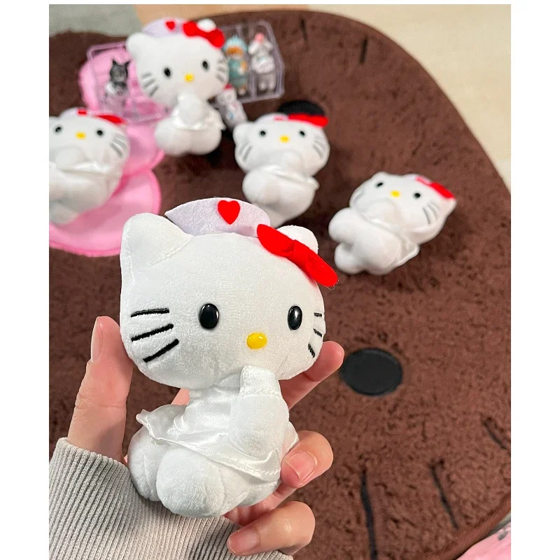 Novo estilo sanrio olá kitty boneca de pelúcia dos desenhos animados anime bonito enfermeira kitty crianças boneca chaveiro mochila pingente moda presentes do feriado