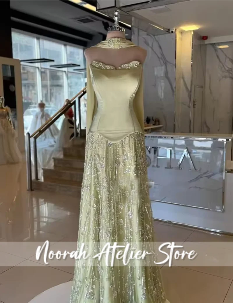 فستان سهرة أنيق على شكل حرف a للنساء مع شال على شكل قلب خرز طويل رسمي للحفلات الراقصة وحفلات الزفاف 2025 مخصص