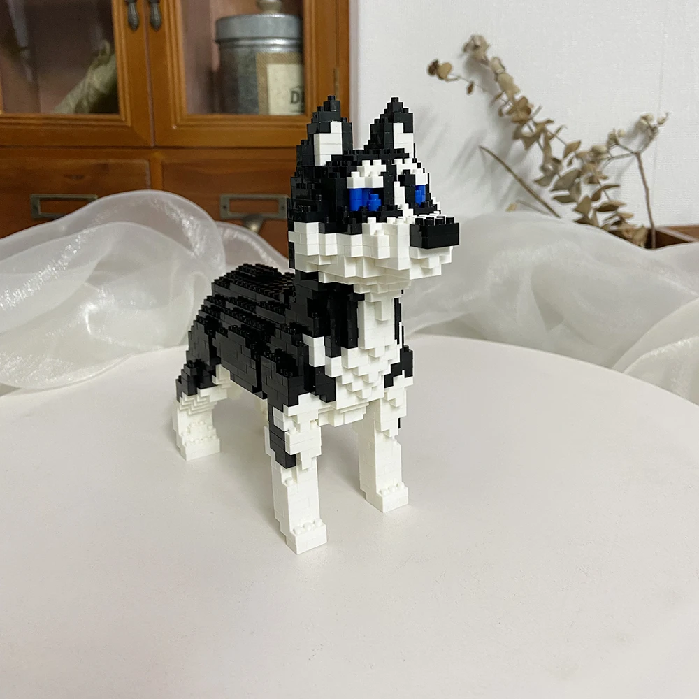 

Cute Mini Blue - Eyed Husky DIY Micro Mini Building Blocks - Multiple Styles of Husky, Poodle, Bull Terrier for Holiday Gifts