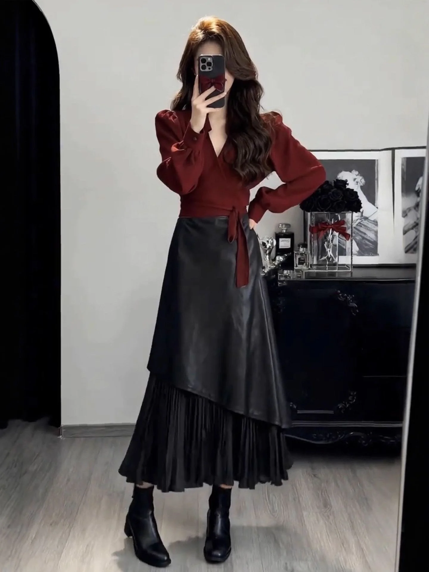 Retro Hong Kong Style High Waist Asymmetrical Skirt Women's Fashion Two-Piece Set Elegant Age-Defying Top Half Skirt Combo