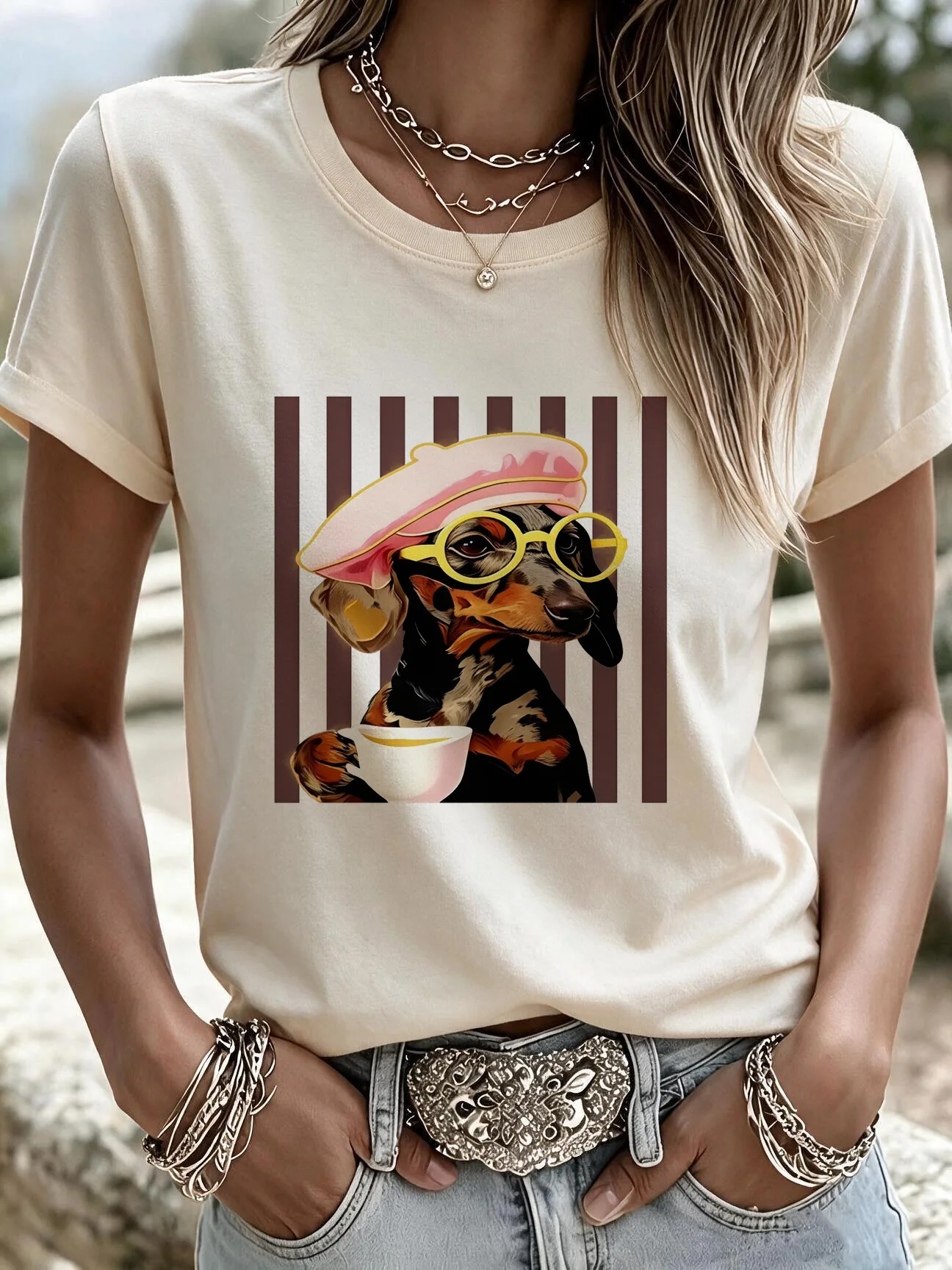 Women's Elegant Short Sleeve Literary Beret Hat Coffee Dog Striped Background Print Round Neck T Shirt 90s Graphic Tees Tops Y2k