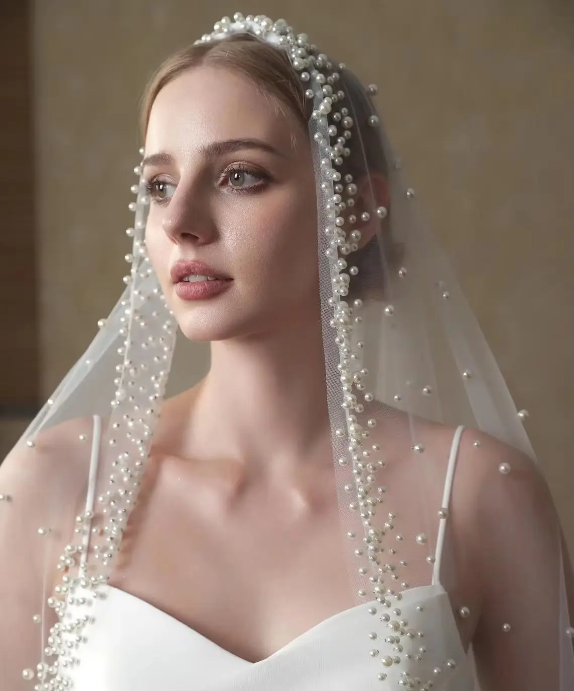 Long Cathedral Trailing Wedding Veil with Pearl Beading Romantic Luxurious Bridal Veil for Bride Church Ceremony G58