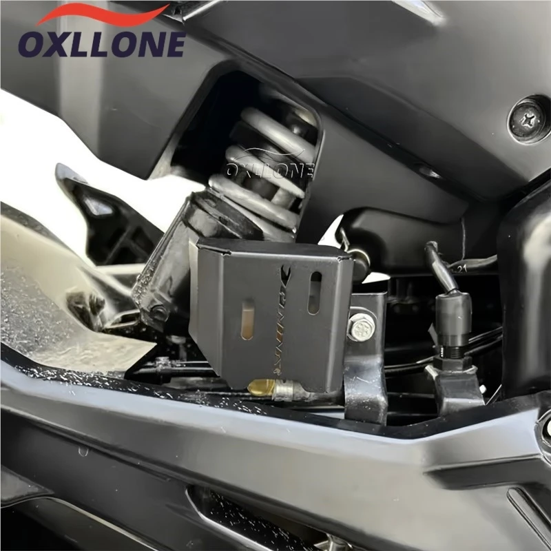 

2021-2026 For BAJAJ Dominar 400 250 Dominar400 Motorcycle Accessories Front Rear Brake Fluid Reservoir Cover Guard Cap Protector