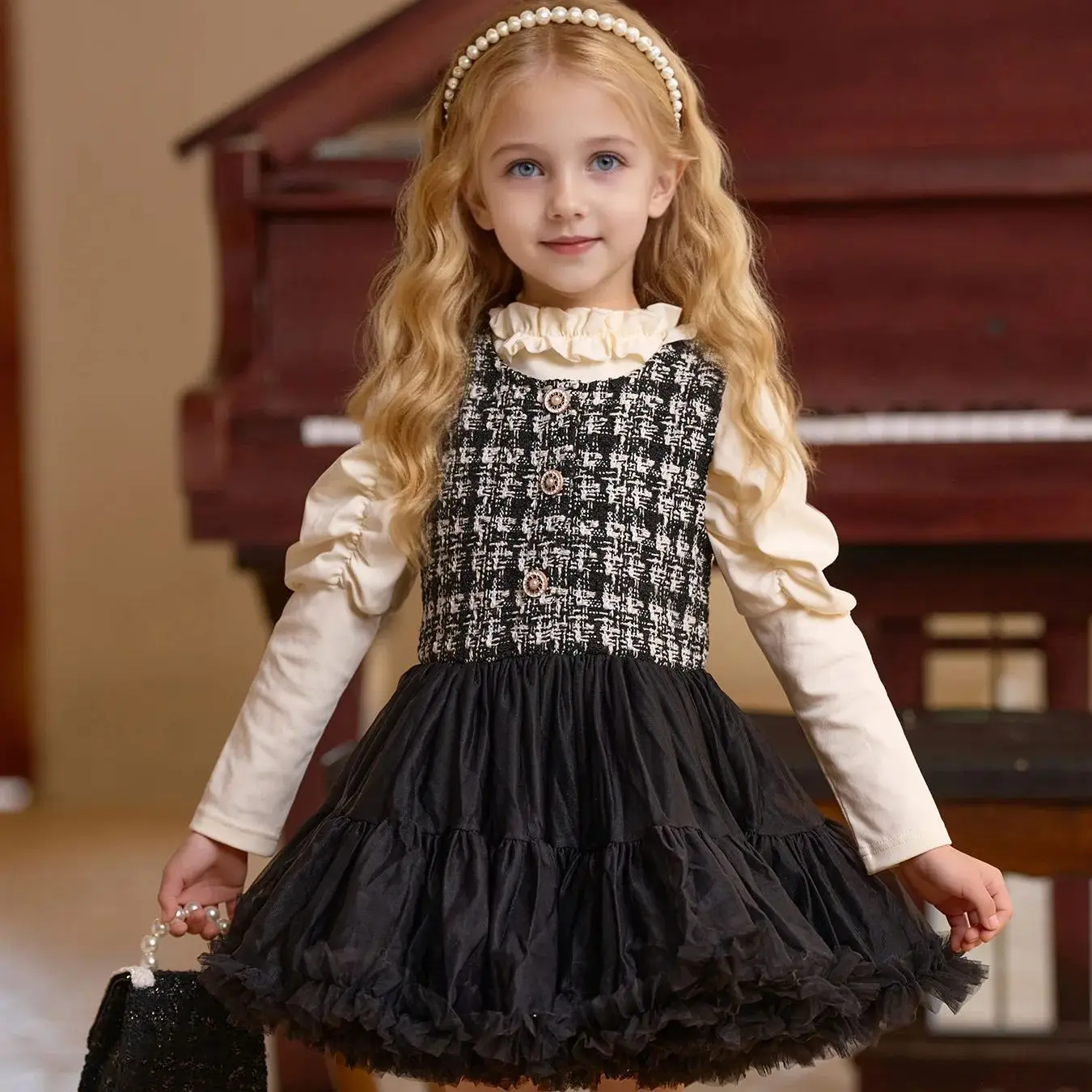 Elegant Toddler Gir… - image