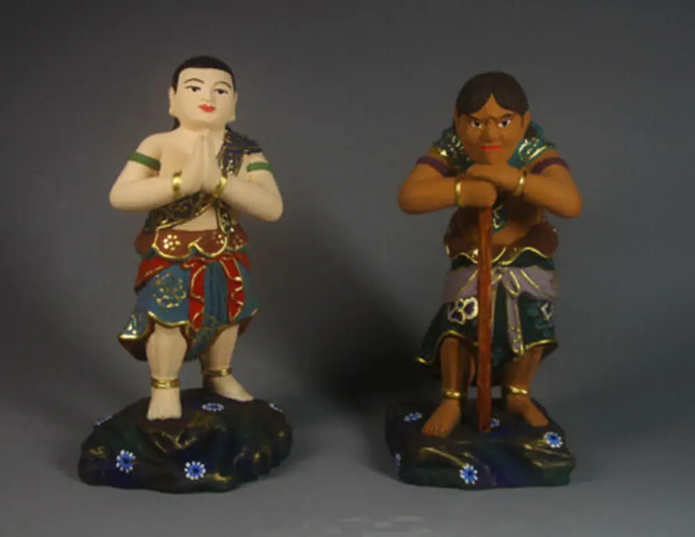 QH062ca -15x7x6 Hand Carved Paint Camphor Wood Carving :2 Boy Waiters of Fudo