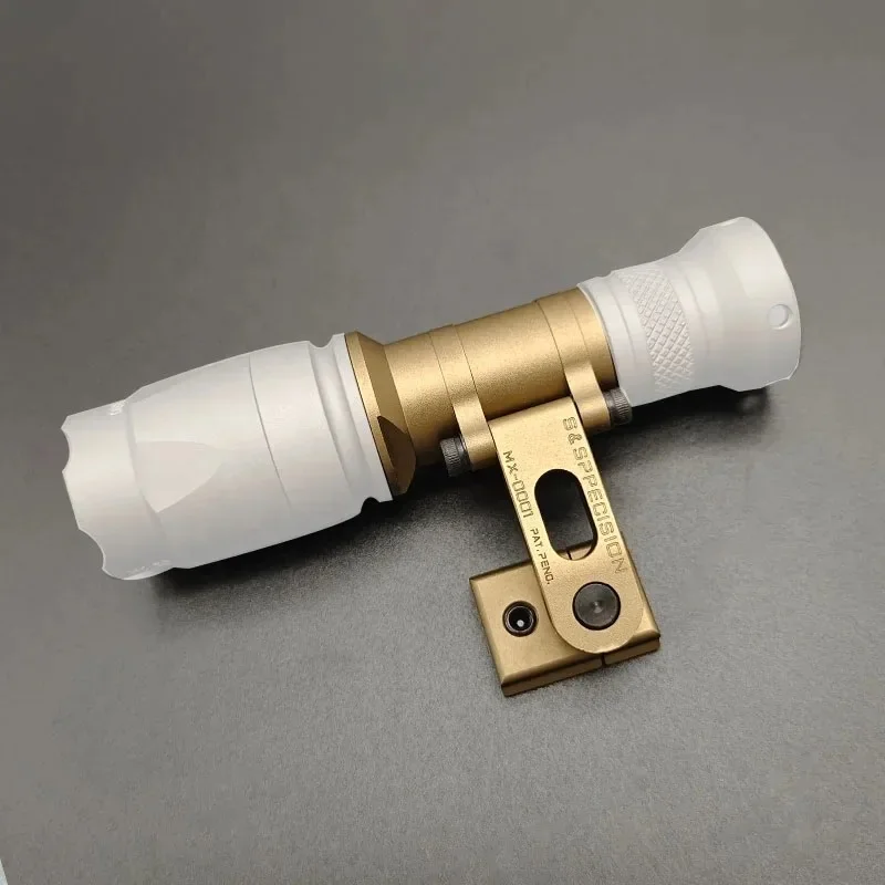 

Helmet Mount Outdoor Weapons Light Mounts for M300 M600 PLHV2 Series Flashlight