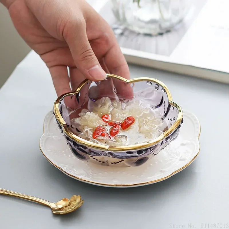 bol-a-glace-creatif-japonais-dessert-nid-d'oiseau-sucre-eau-soupe-aux-champignons-blancs-plateau-bol-en-verre-phnom-penh-fleur-de-cerisier-1-piece