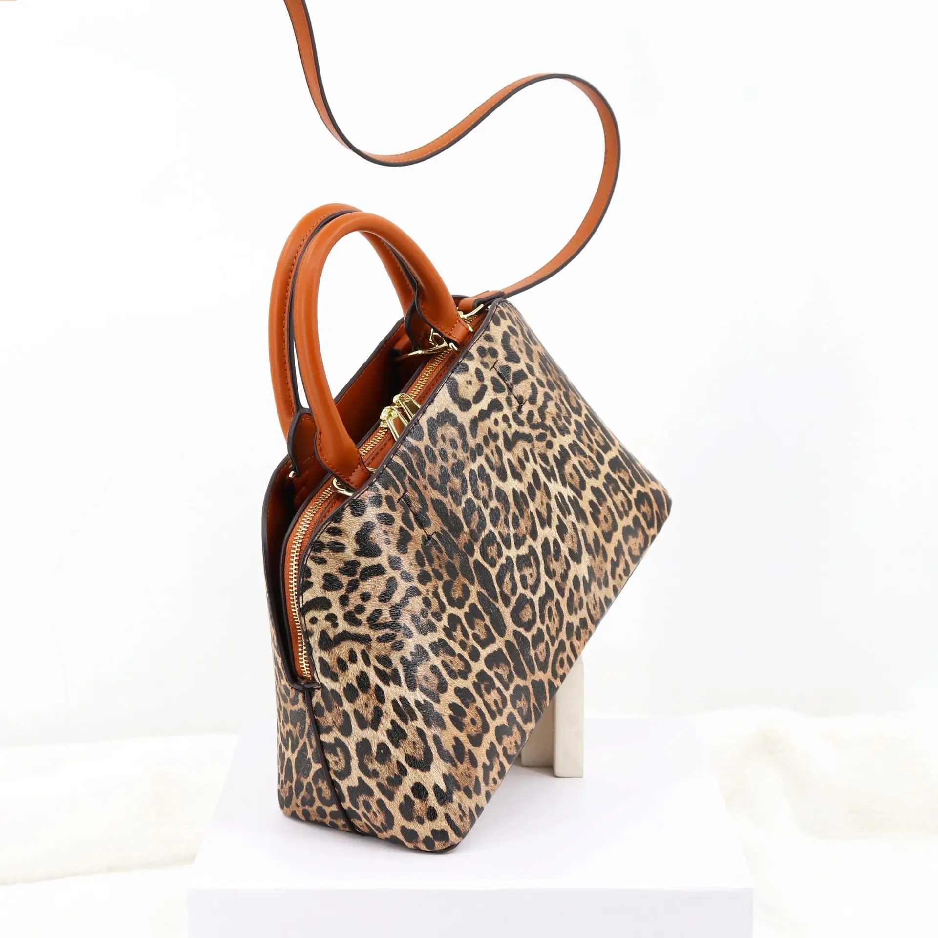 

Шикарная минималистичная женская сумка для подгузников из роскошной кожи, вместительная дизайнерская сумка-тоут, винтажная элегантная модная сумка для поездок на работу