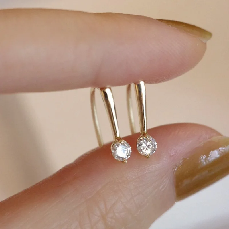 Sleek Geometric Zirconia Ear Hooks Minimalist Women's Fashion Earrings 2025 New Trend Understated Elegance Indie Luxury Style