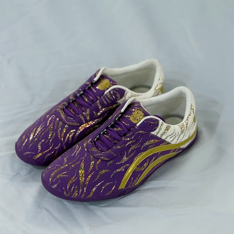 Classic Brand Martial Arts Shoes Mens Womens Black White Tai Chi Shoes Designer Sneakers Couples Unisex Brand