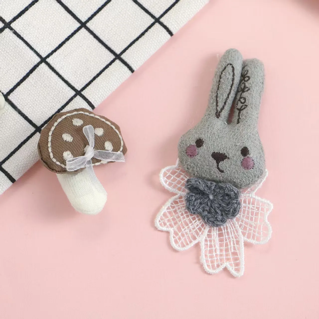 Cartoon Fabric Brooch Cotton Filled Small Light Mixed Color Bunny Bear Heart Mushroom DIY Pin Adult Kids Shoes Socks Hats Bags