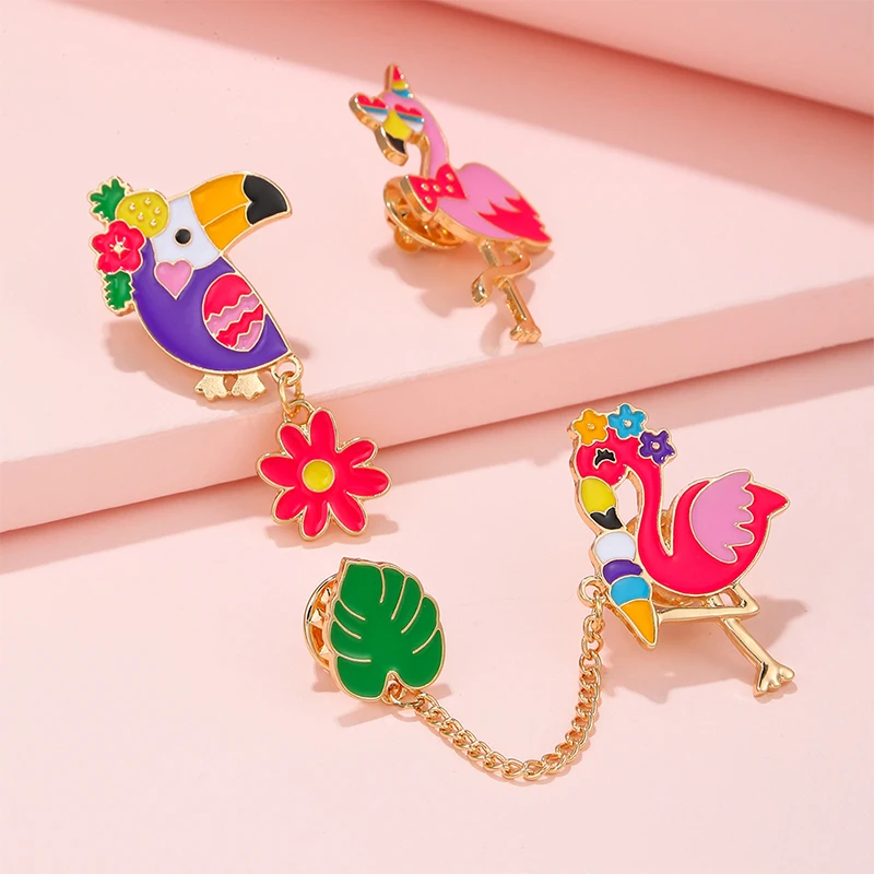 3Pack Cute Flamingo Shaped Brooches Animal Chain Charm Pins Buttons for Backpack Clothing Girls Jewelry Gifts