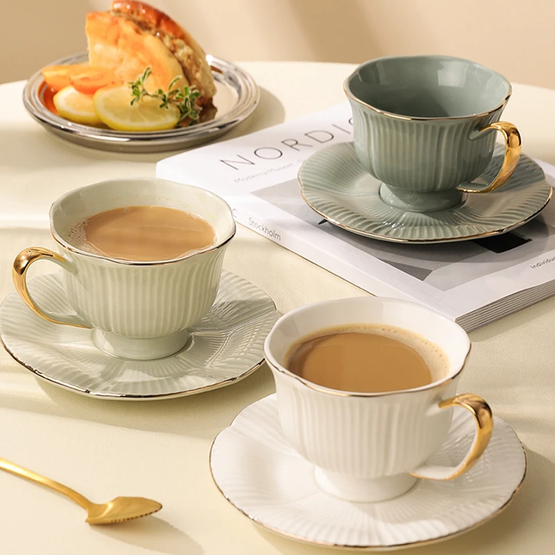 

1pc Flower Shaped Coffee Cup Saucer Set Ceramic Milk Mug Tea Cup With Gold-rimmed Handle Drinkware 200ML