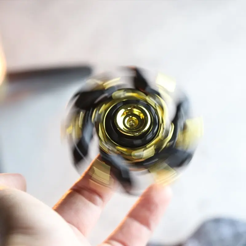 Creative Mechanical Rotating Finger Gyroscope Alloy Outdoor EDC Portable Toy Tool