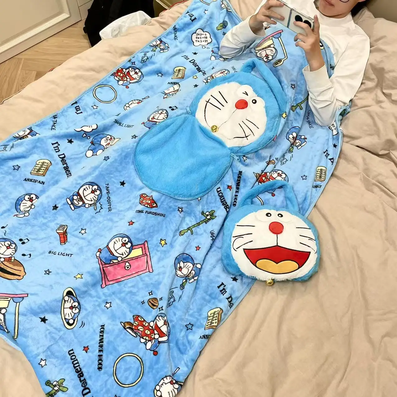 

Cute Portable Doraemon Flannel Plush Throw Blankets Comfortable Blanket Bedding Outdoor Car Bedroom Office Sleeping Blanket