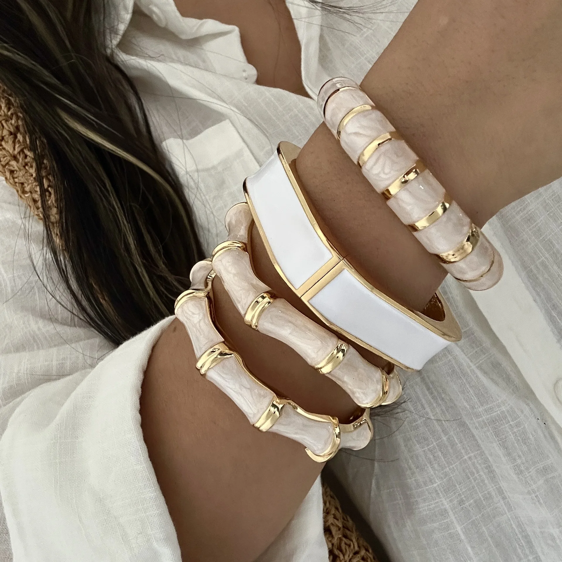 KMVEXO Vintage Enamel Dripping Oil Irregular Wave Cuff Bangles Punk Exaggerated Geometric Bangles Bracelet Women Men Jewelry