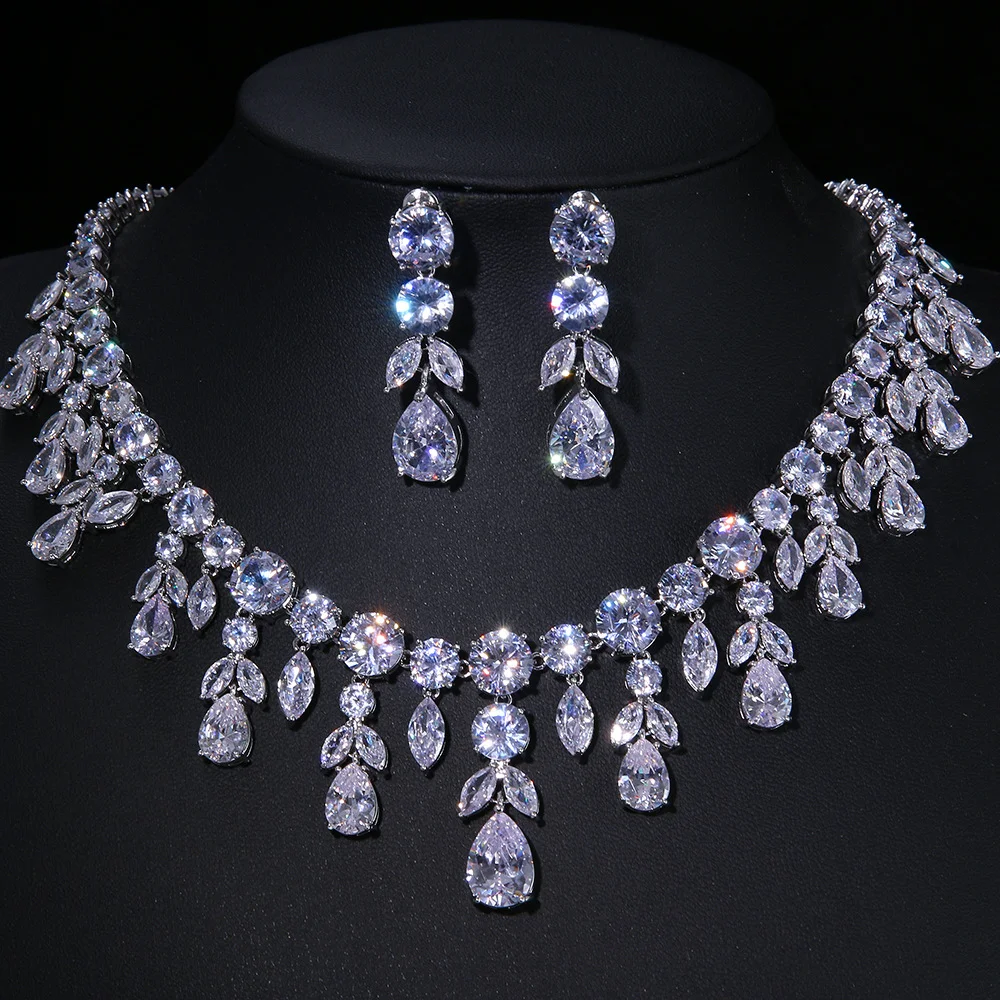 

Fashion Exaggerated Emerald Zircon Necklace Earring 2Pcs Bridal Jewelry Set Wholesale Women Wedding Accessories