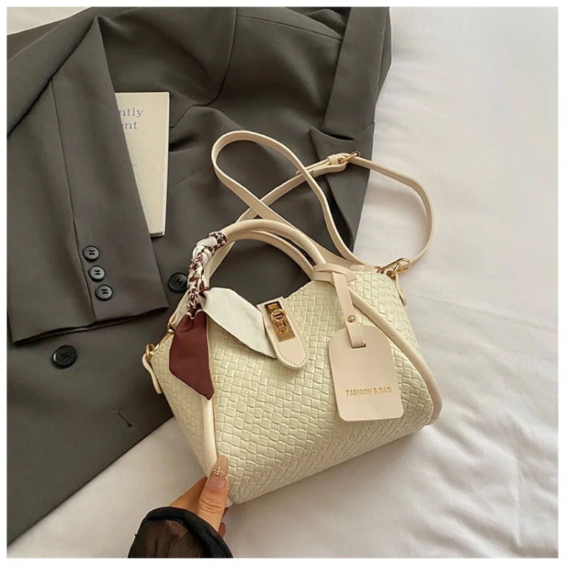 2025 Luxury Bucket Bag for Women Spacious Work Commute Shoulder Purse with Top Handle Versatile Crossbody Bag