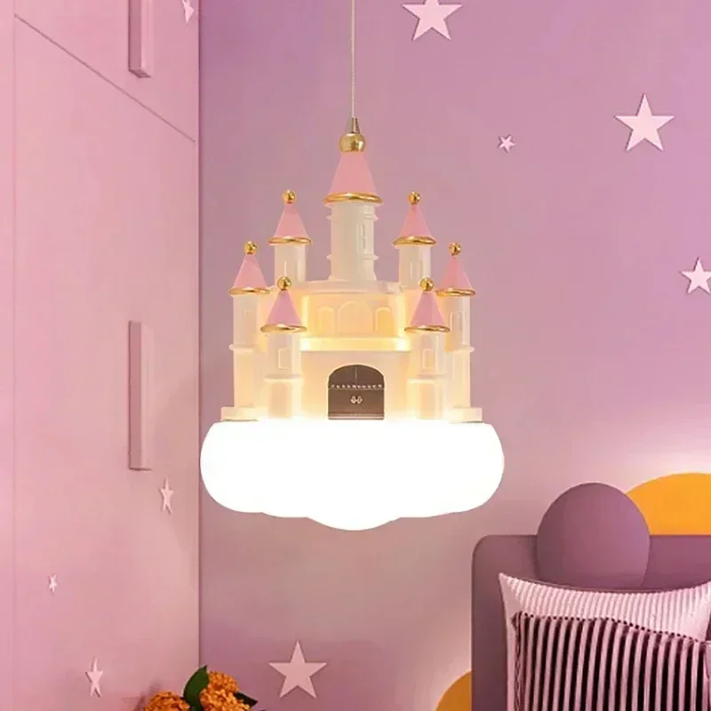 Candelabro minimalista para niñas, lámpara colgante Led creativa de nubes de Castillo rosa para decoración de dormitorio de habitación de niños, luz