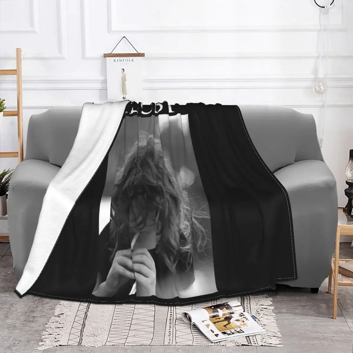 Alcest Unisex T- Les Discrets Germ Austere Ulver The Chasm Vemod Summoning Natural Vintage Party Goth Throw Blanket