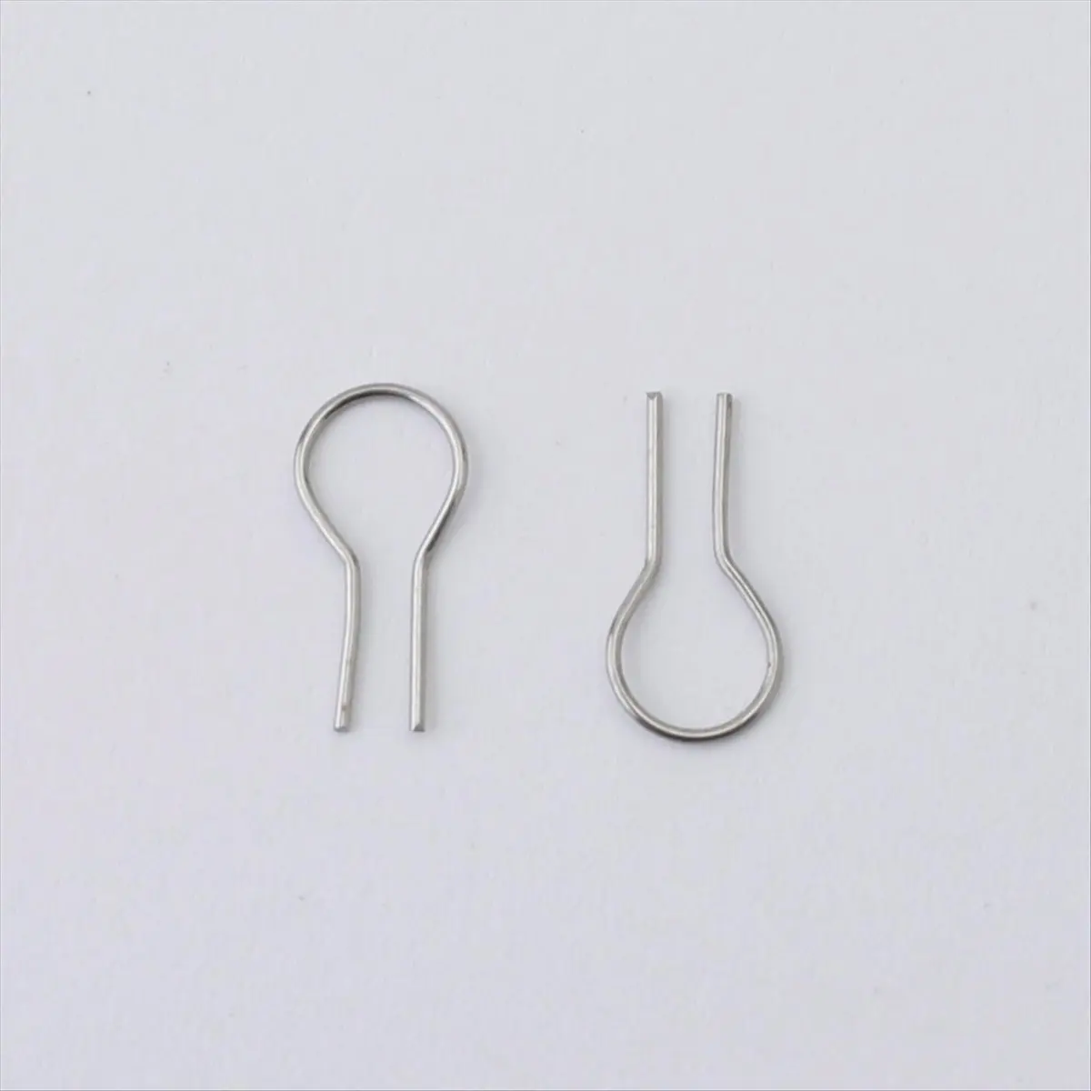 Compatible 100PCS R-Shaped Hanging Burning Needle for Kiln, Glass Fusing & Ceramic,Make DIY Pendant Ornament Wires (0.55x1.2cm)