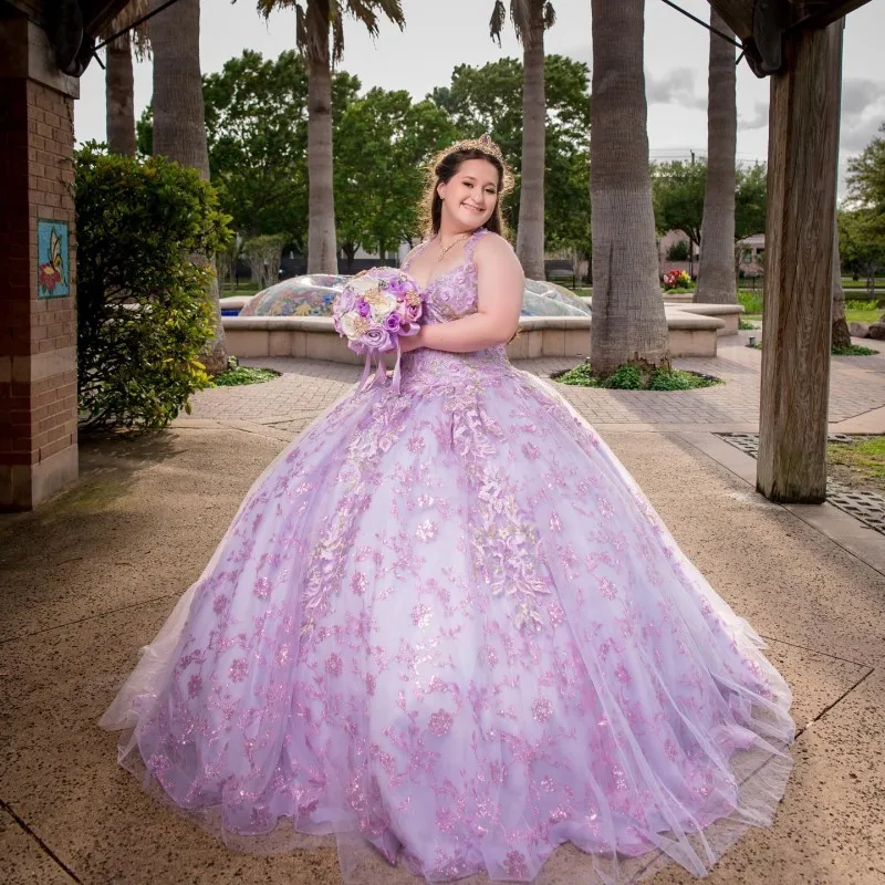 

Lilac Shiny Tulle Long Puff Sleeves Ball Gown Flower Applique Lace Quinceanera Dresses Sheer Formal Princess Vestidos De 15 Anos