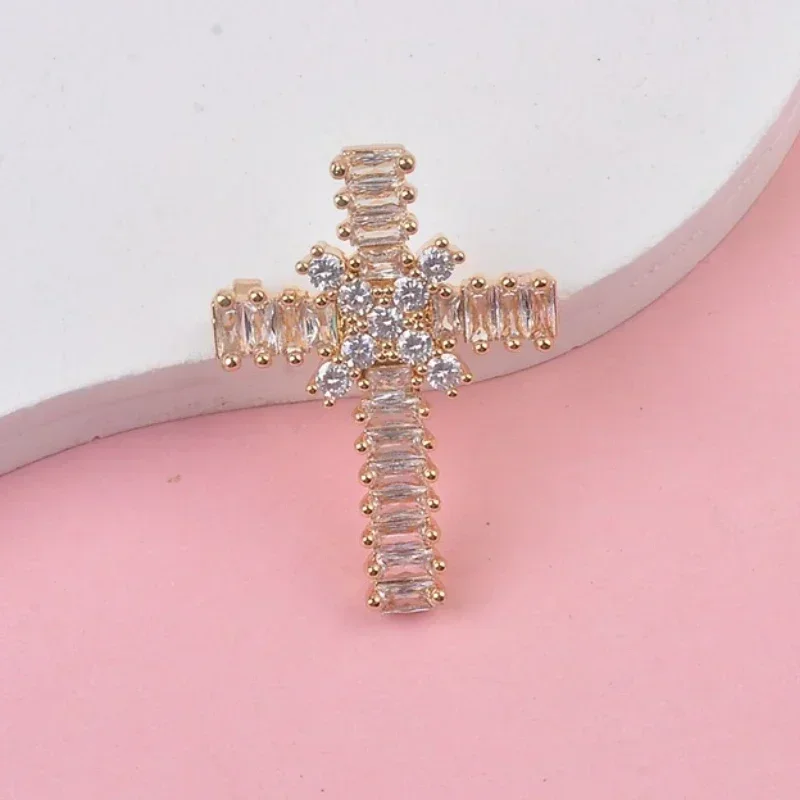 New Rhinestone Cross Brooches for Women and Men - Unisex Gold and Silver Color Crystal Badge Lapel Pin Fashion Jewelry Gifts