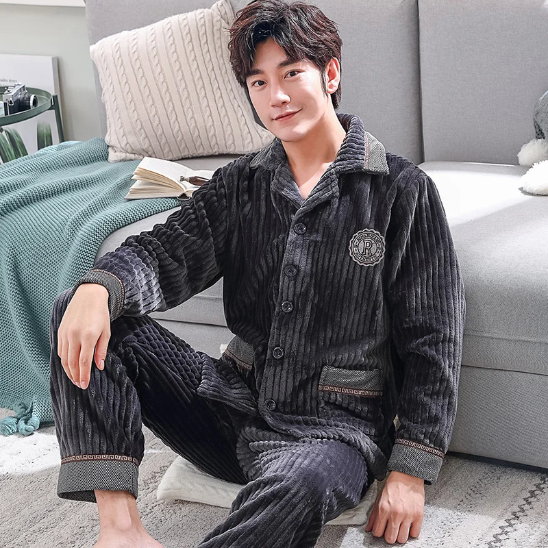 Coral Velvet Pajamas Men\'s Winter Plush Thickened Warm Cardigan Lapel Flannel Can Wear Large Home Suit