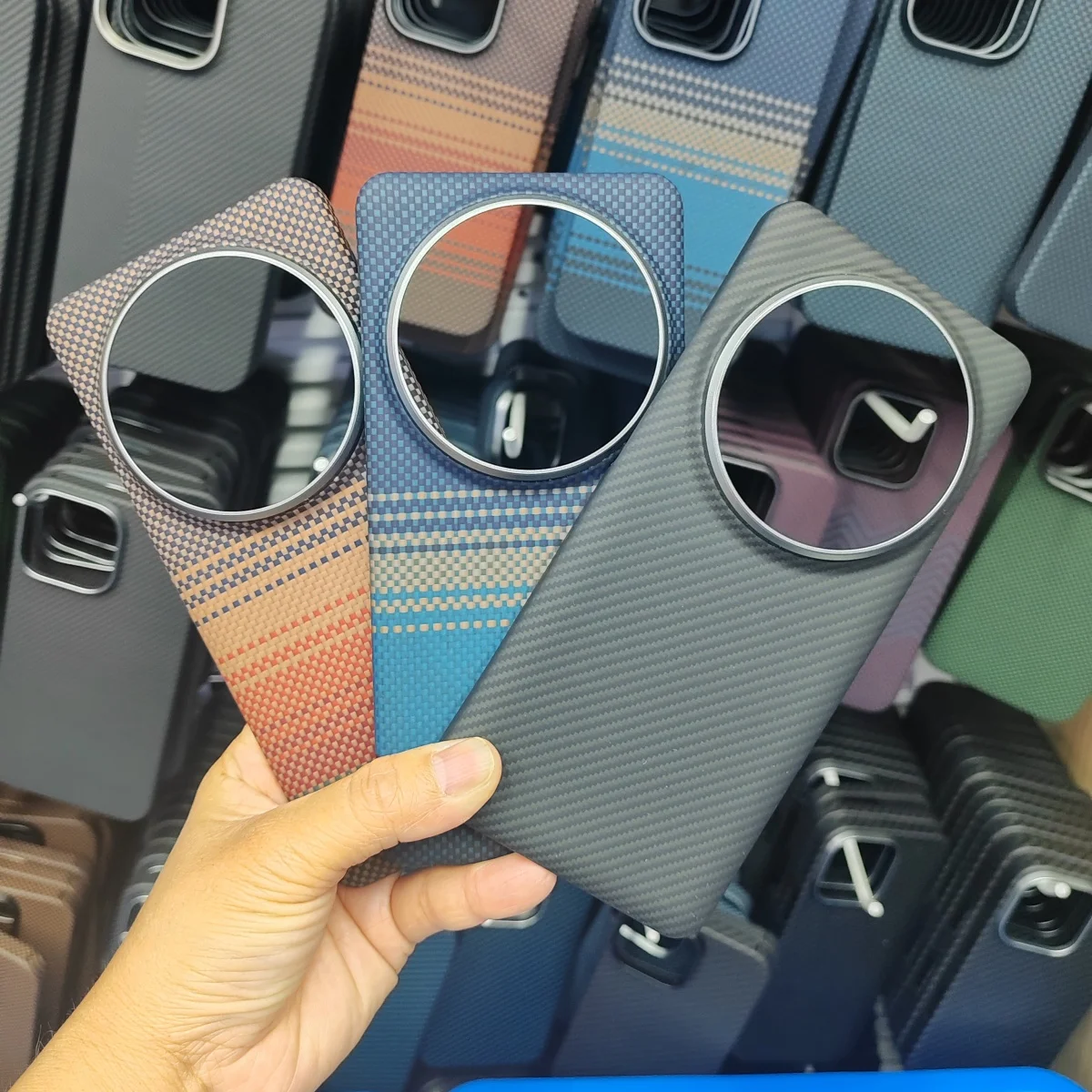 

Aramid Carbon Fiber Phone Case For Xiaomi 15 Ultra Magnetic Wireless Charging Metal Len Ring Ultra-thin Protective Shell Cover