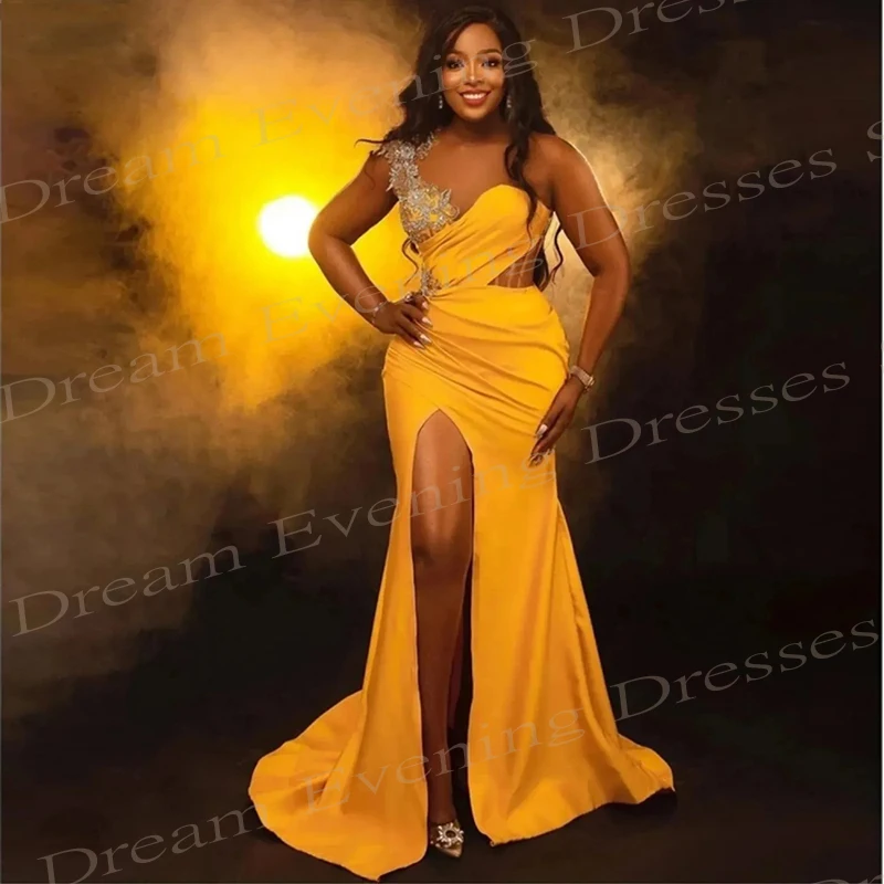 Modern New Yellow Mermaid Sexy Evening Dresses One Shoulder Sleeveless Satin Pleated Prom Gowns High Split Corset Robe De Soiree