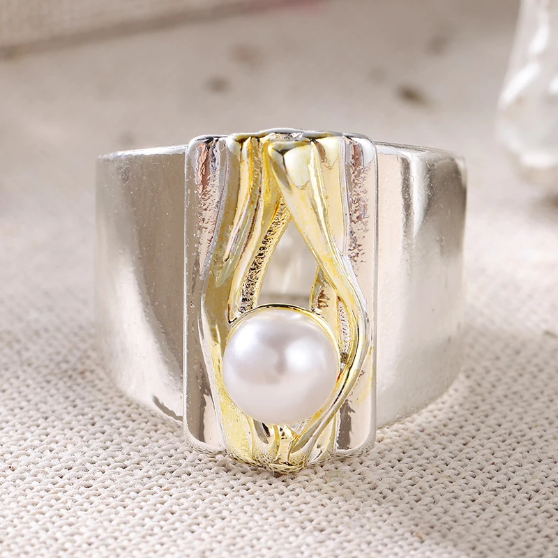 Vintage Inlaid Imitation Pearl Women's Ring Creativity Two Color Hand Carving Daily Wear Party Jewelry Anniversary Gift