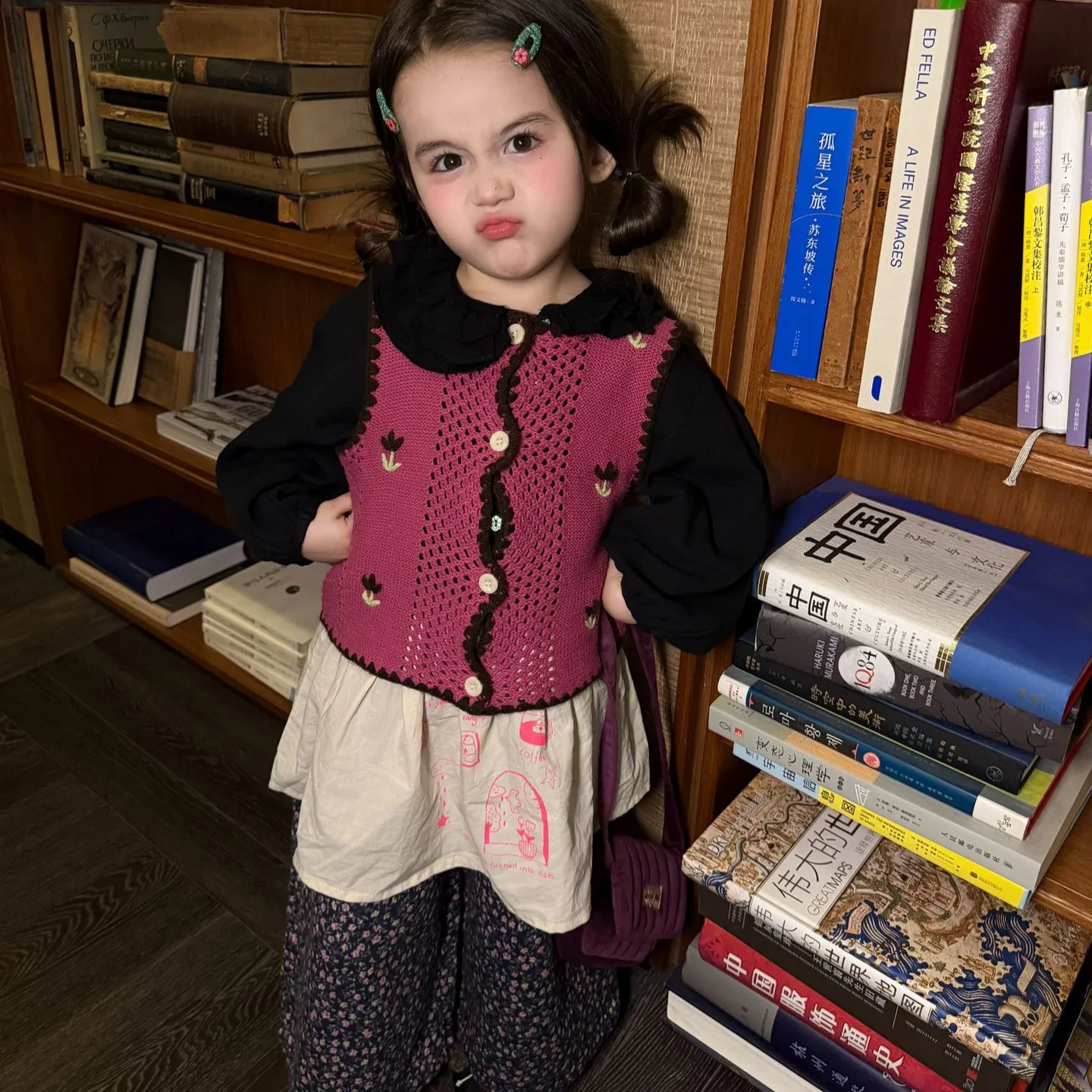 2026 Autumn New Children's Clothing Girls' Hollow Knitted Hook up Vest Sweet  Knitted Sweater