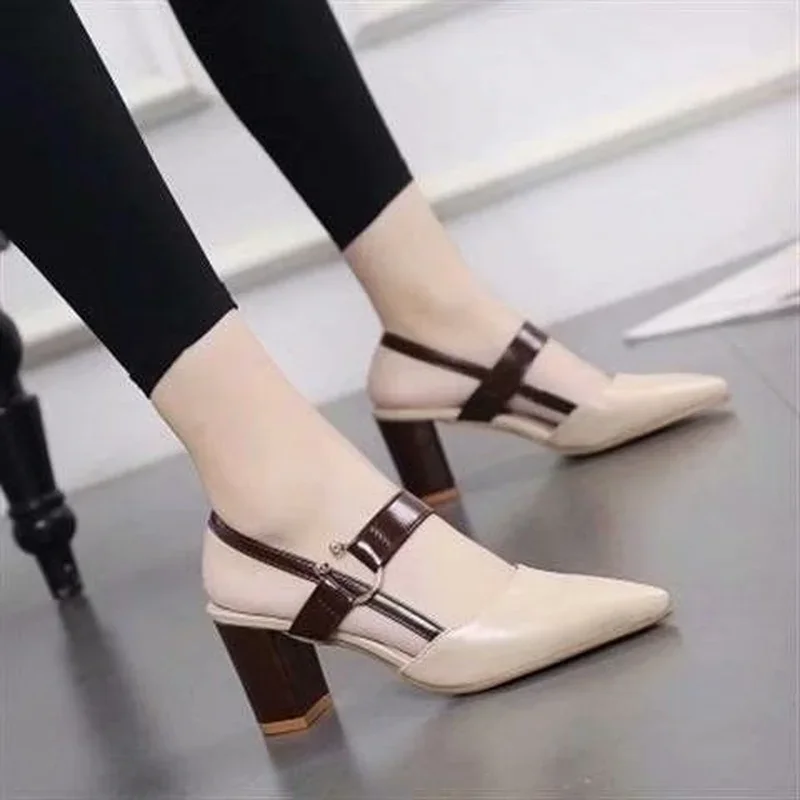 Zapatos de mujer tendencia 2024, zapatos de cuero genuino, tacones de bloque de tacón medio, sandalias gruesas de diseñador de lujo con espejo,