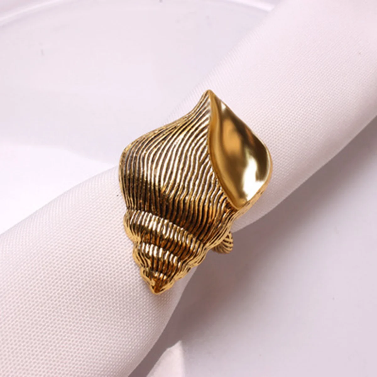 8Pcs Marine Series Shells Starfish Hippocampus Napkin Ring Model Room High-End Hotel Napkin Buckle Napkin Ring Dining